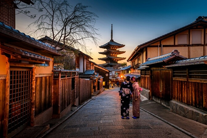 Hōkan-ji Temple